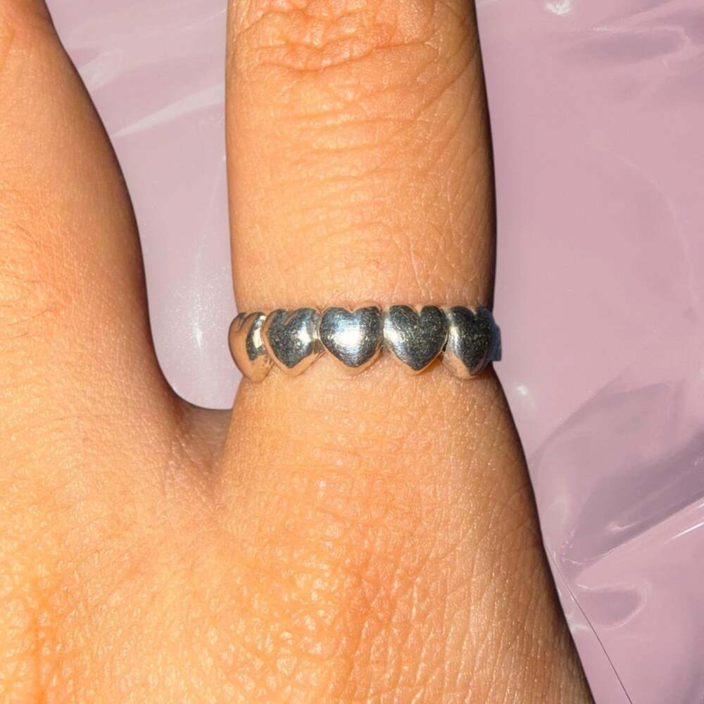 Vintage Y2K Handmade Fairycore Tiny Hearts Ring 925 Sterling Silver Size 7